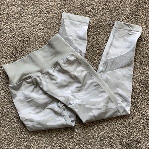 Ryderwear camo leggings